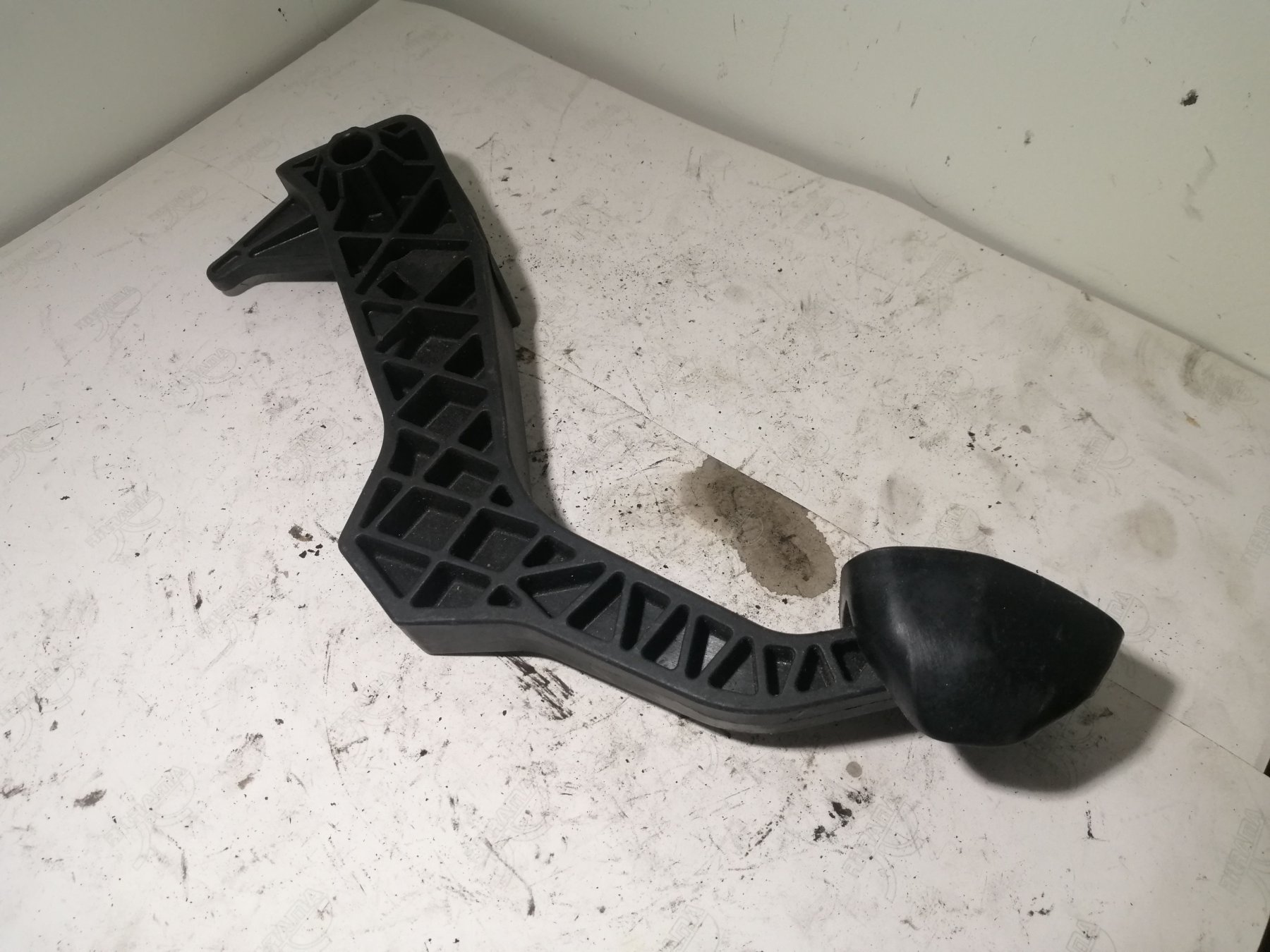 Педаль сцепления Volkswagen Golf IV (1997-2006) 1J1721321C