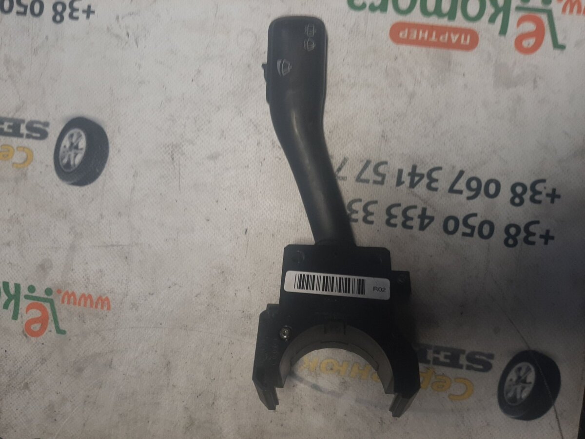 Перемикач підрульовий Volkswagen Golf IV (1997-2006) 4B0953503F