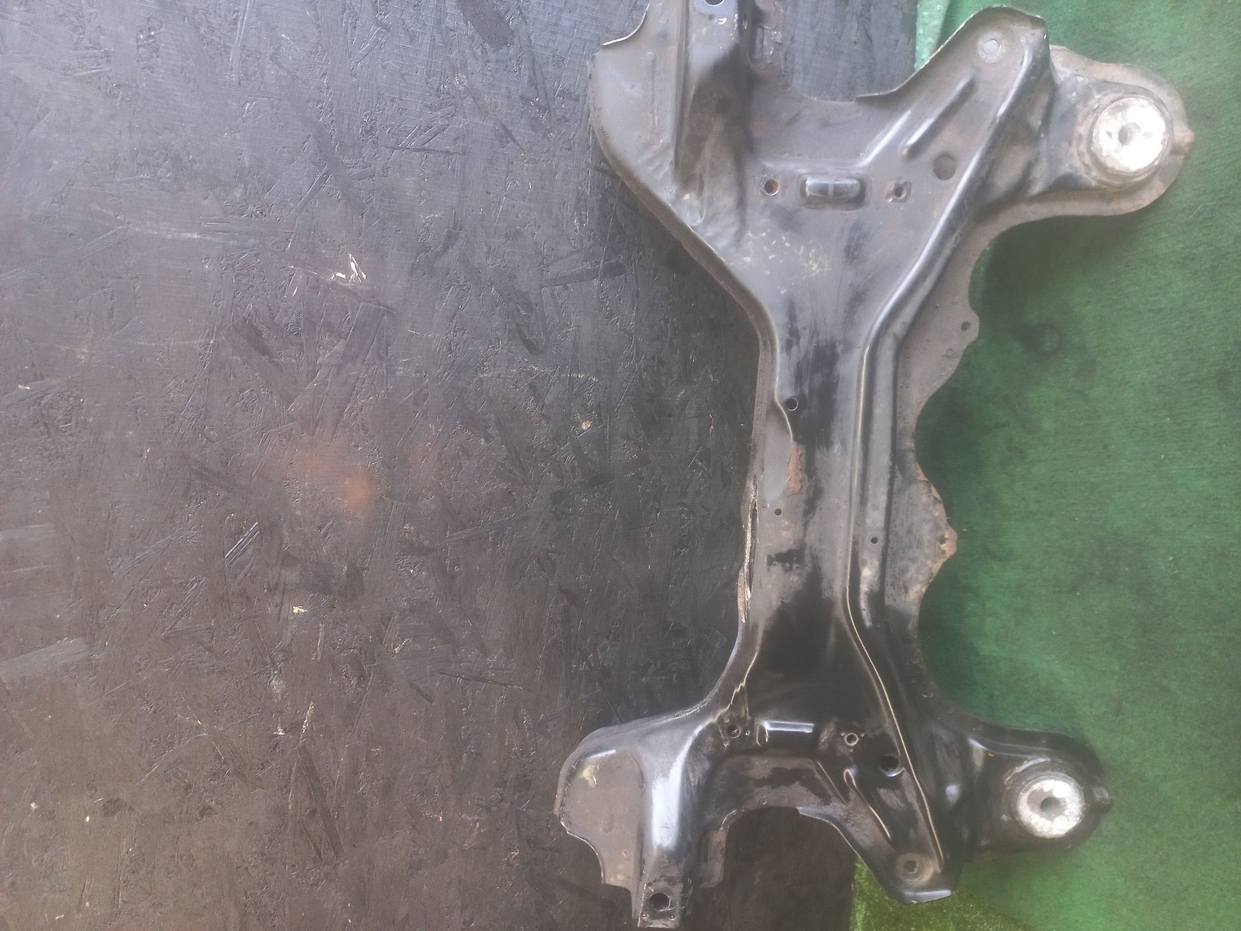 Підрамник (передня балка) Volkswagen Golf IV (1997-2006) 1J0199313J