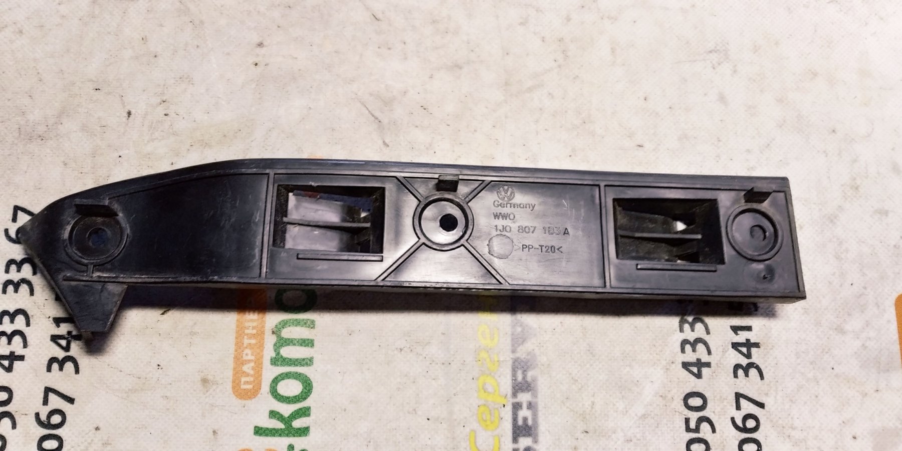 Profil Volkswagen Golf IV (1997-2006) 1J0807183A