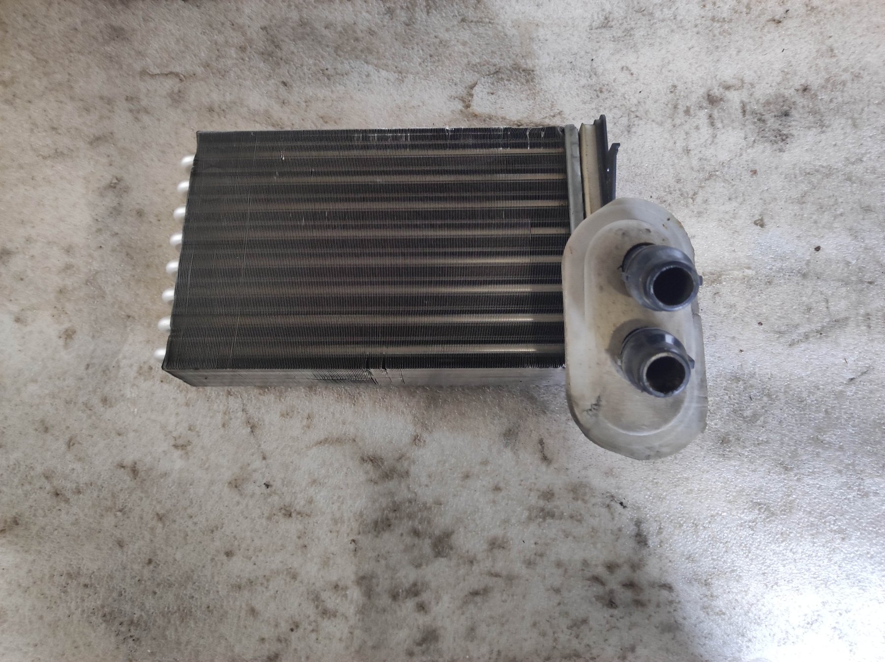 радіатор опалювача салону; теплообмінник; радіатор пічки (обігрівача) Volkswagen Golf IV (1997-2006) 1J1819031A