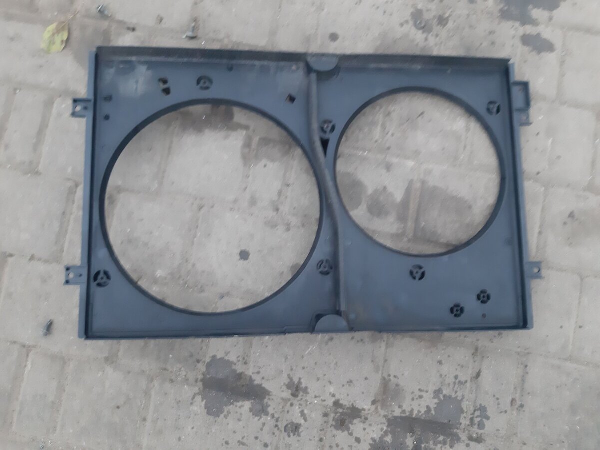 Рамка для двох вентиляторів Volkswagen Golf IV (1997-2006) 1J0121207M