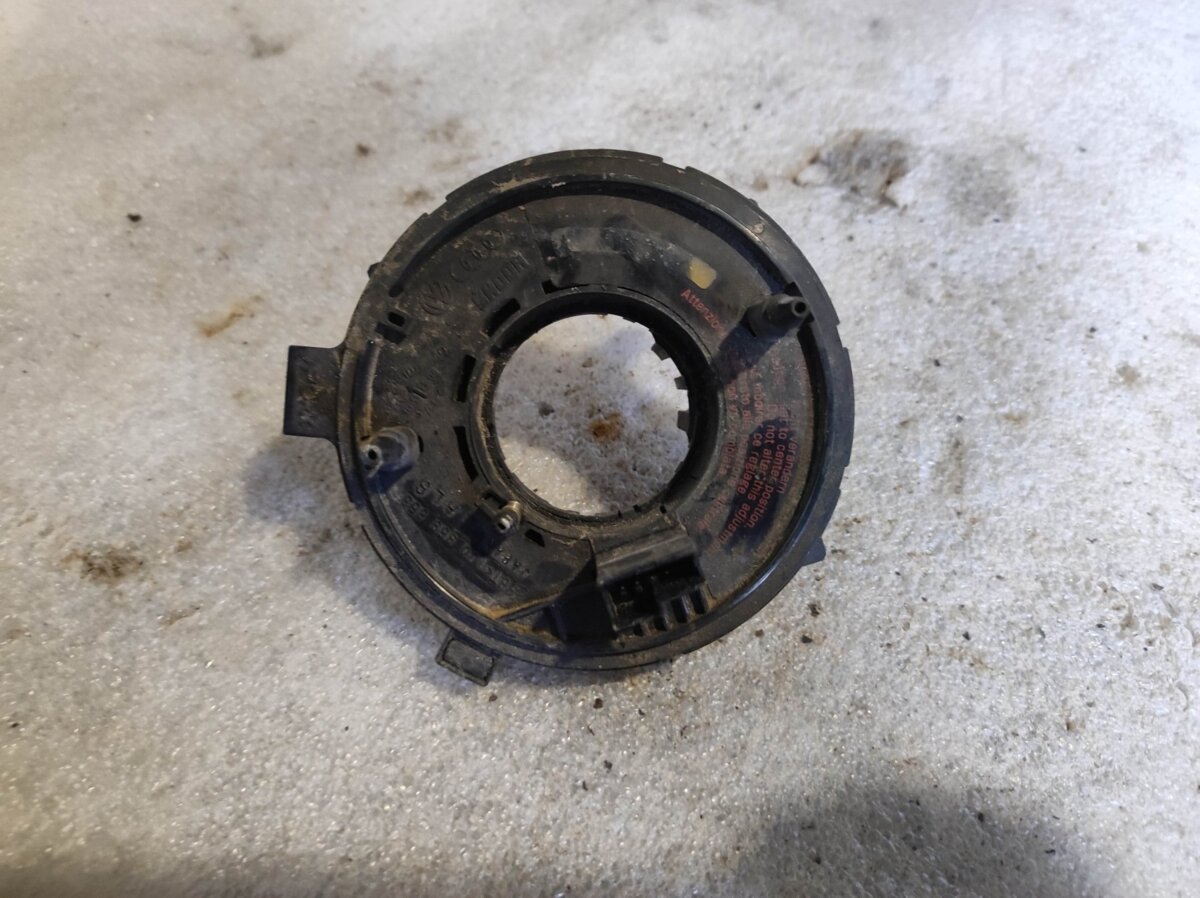 Шлейф підрульовий Volkswagen Golf IV (1997-2006) 1J0959653