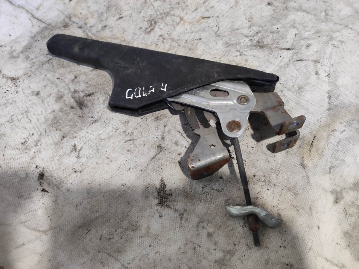 важіль ручника; важіль ручного гальма; привід гальма стоянки (управління ручним гальмом; Ручник) Volkswagen Golf IV (1997-2006) 1J0711303AA