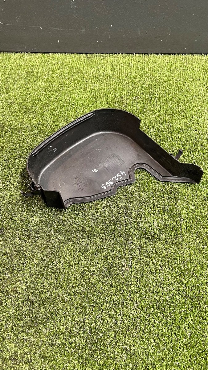 Захист ременя ГРМ Volkswagen Golf IV (1997-2006) 036109121G