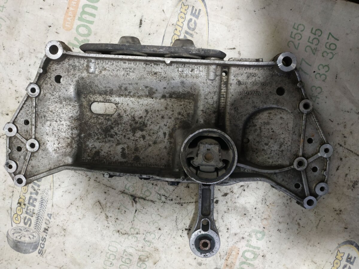 Підрамник Volkswagen Golf Plus 2005-2014 1K0199369F