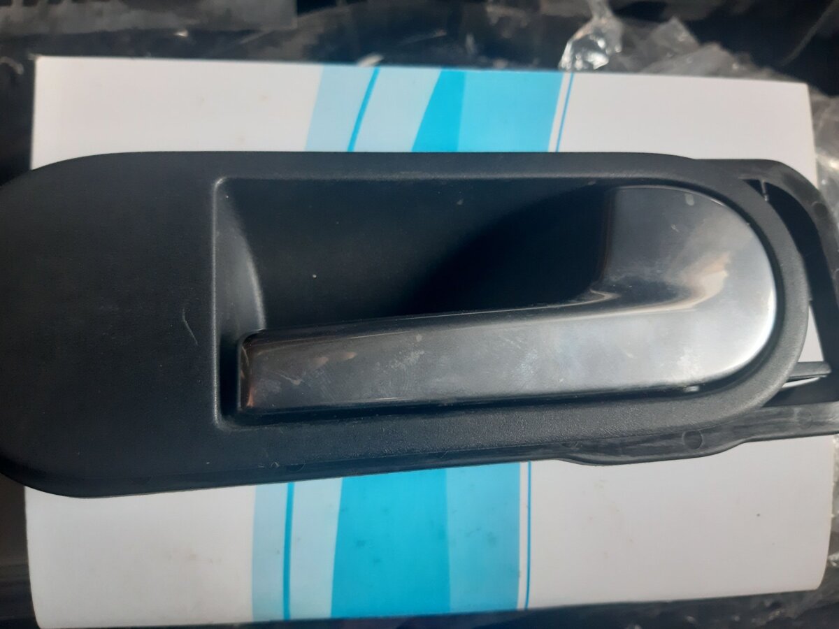 Ручка Volkswagen Golf Plus 2005-2014 5M0837114