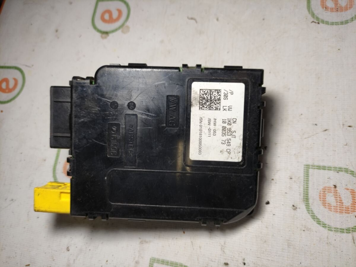 Блок підрульовий Volkswagen Golf V (2003-2009) 1K0953549CP