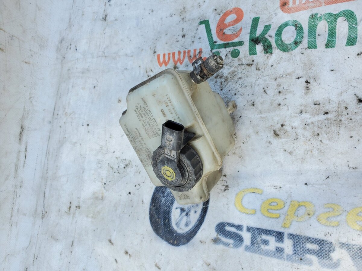 бачок головного гальмівного циліндру Volkswagen Golf VI (2008-2012) 1K1611301C