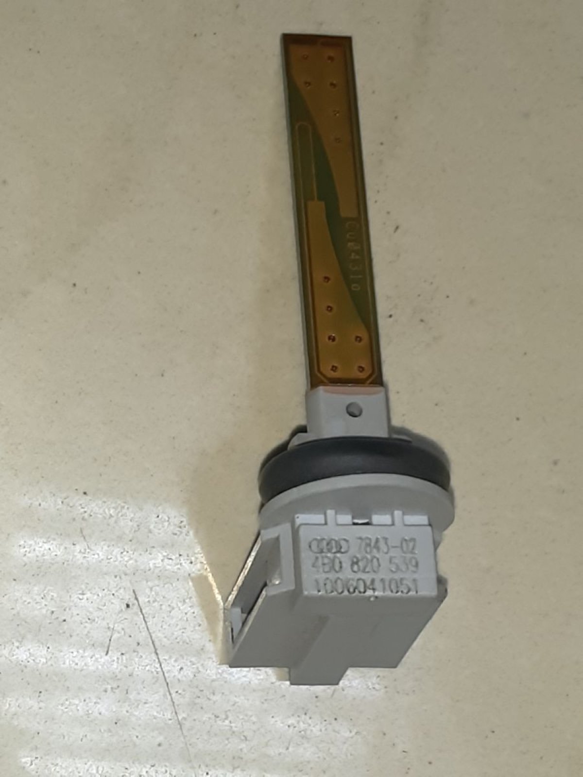 датчик температури навколишнього середовища Volkswagen Golf VI (2008-2012) 4B0820539