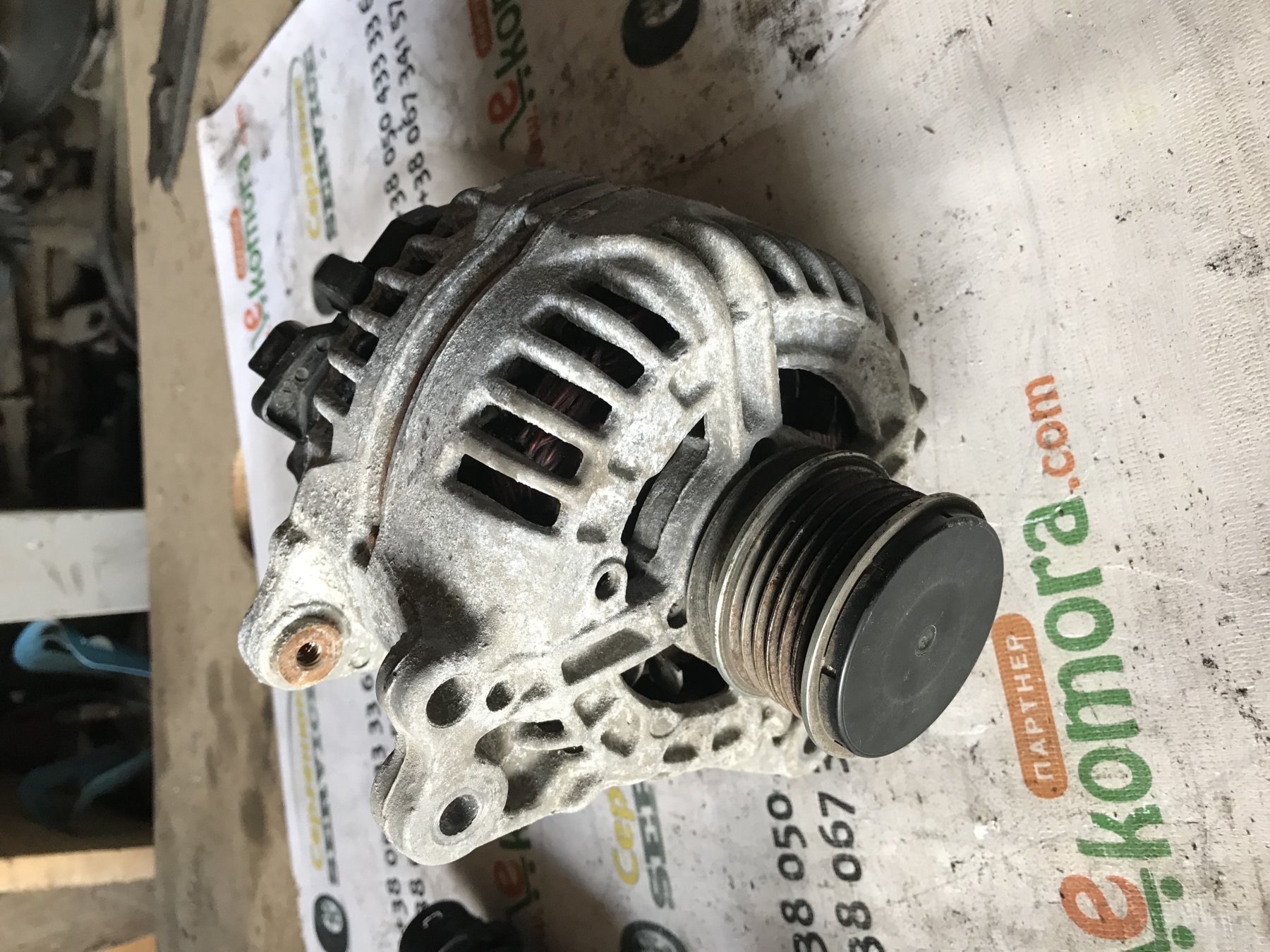 генератор Volkswagen Golf VI (2008-2012) 06F903023F