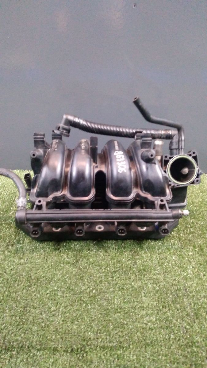 Колектор впускний Volkswagen Jetta IV (1999-2005) 036129711FQ