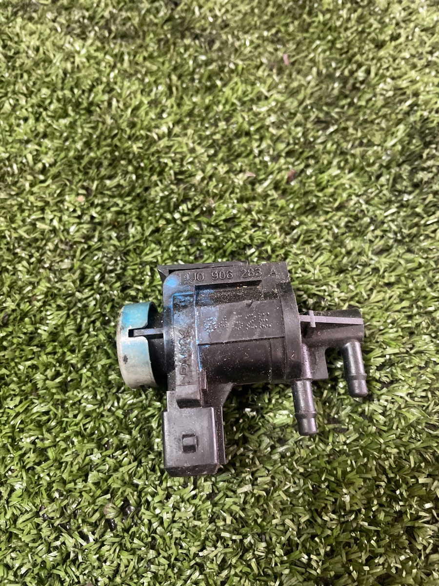 клапан регулювання тиску наддуву Volkswagen Passat B5 (1996-2005) 1J0906283A
