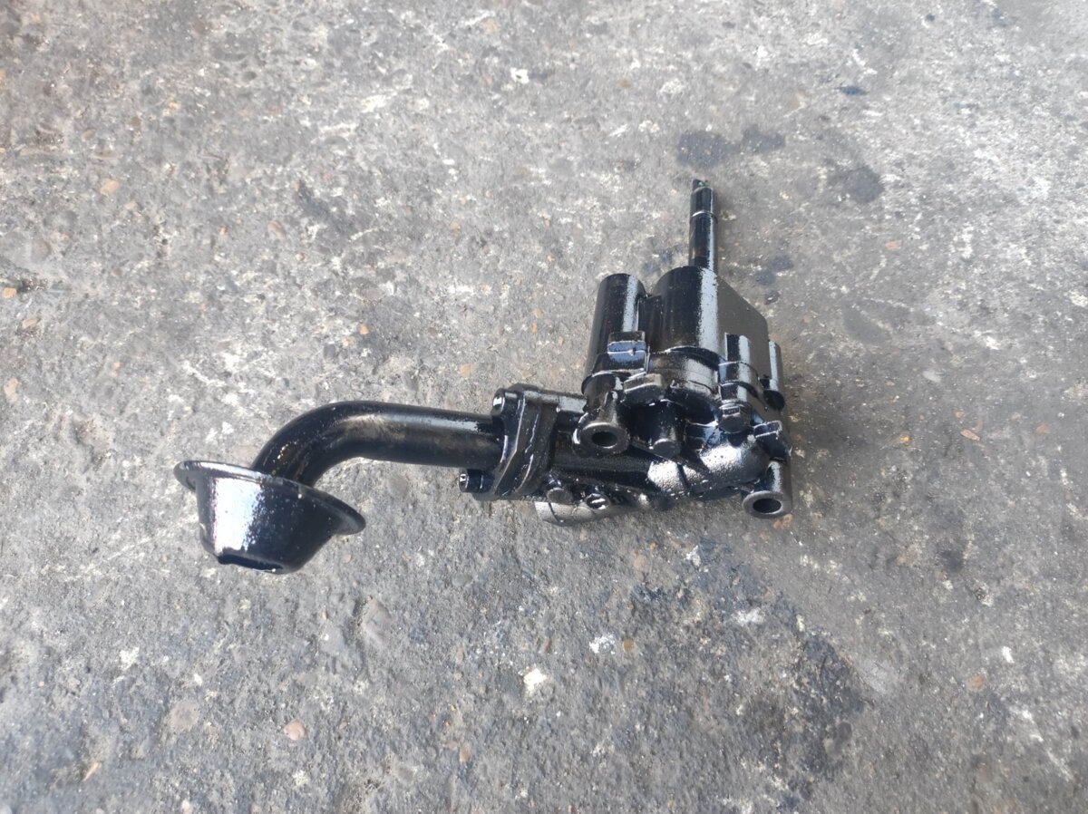 Насос масляний Volkswagen Passat B5 (1996-2005) 026115153A