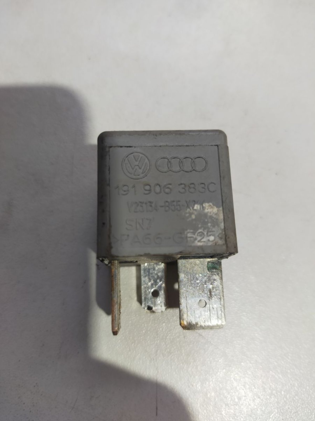 реле паливного насоса; реле електробензонасосу Volkswagen Passat B5 (1996-2005) 191906383C