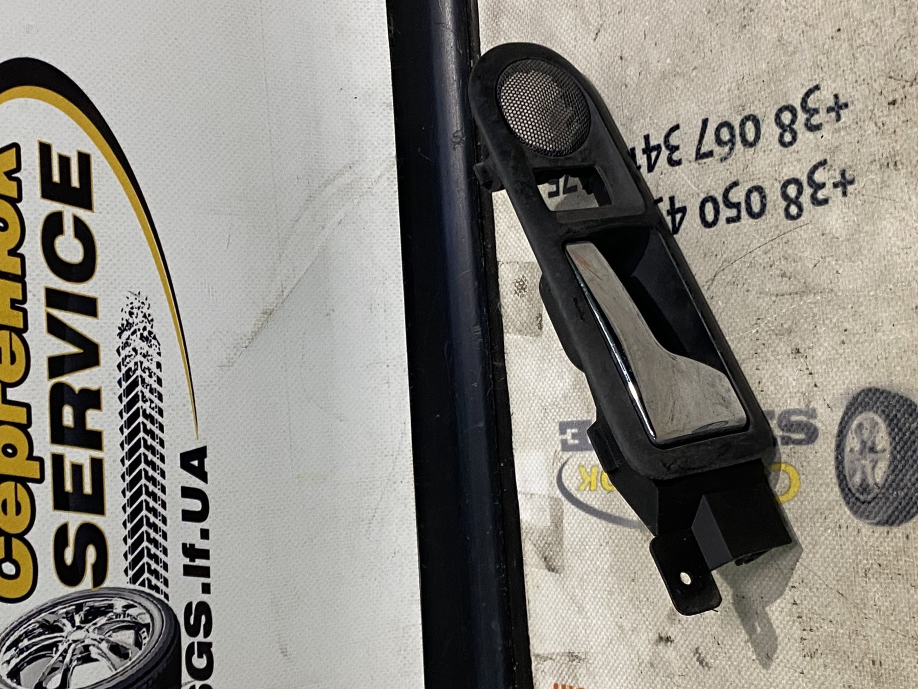 Ручка двері внутрішня (права, задня) Volkswagen Passat B5 (1996-2005) 3B0839114