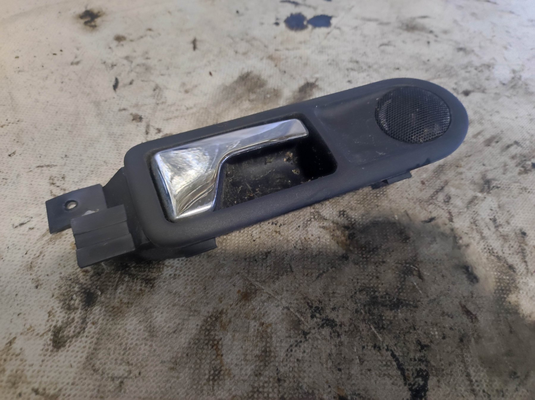 Ручка двері внутрішня (права, задня) Volkswagen Passat B5 (1996-2005) 3B0839114