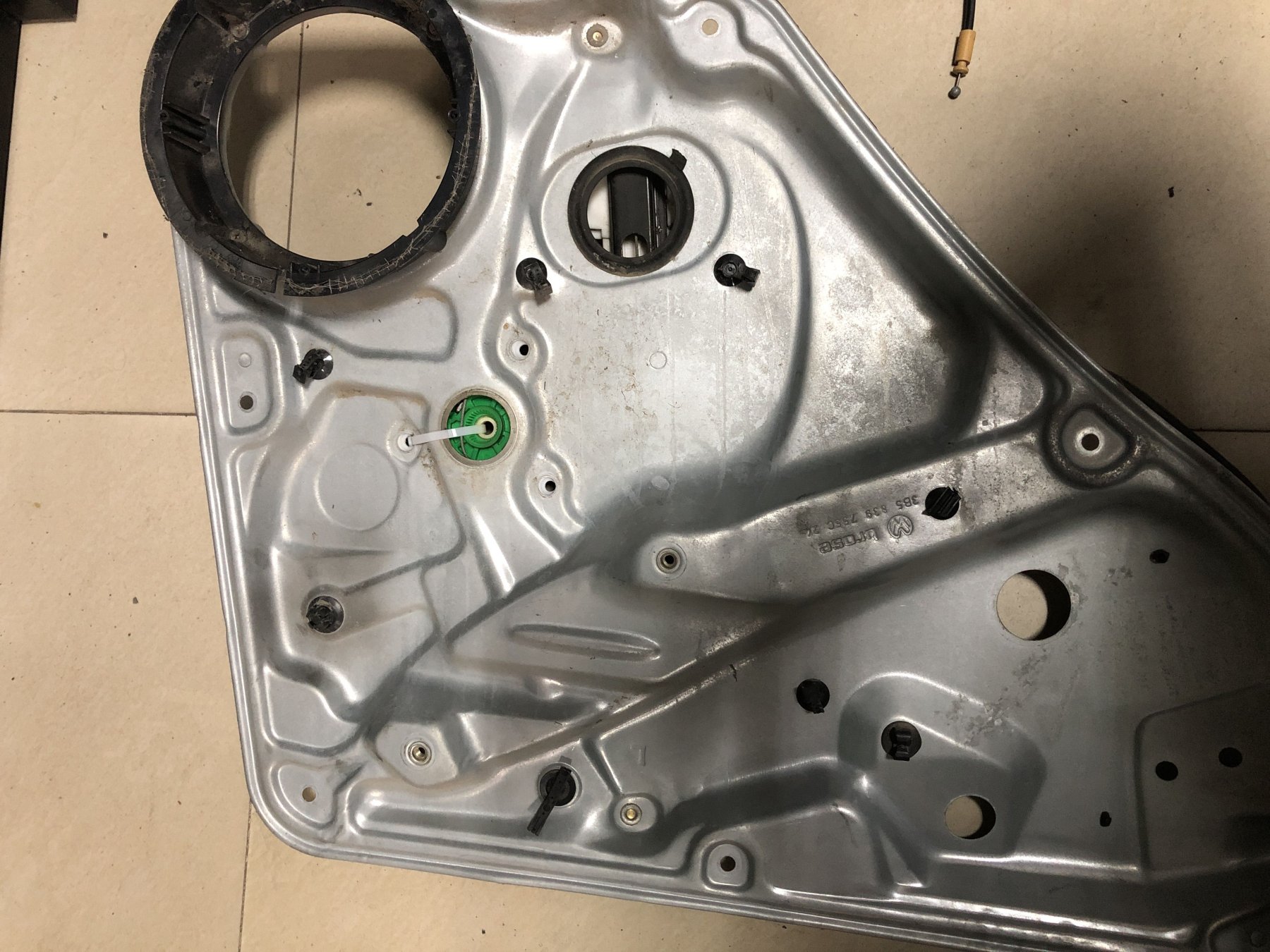 Склопідйомник лівий задній vw passat b5 fl 1.8t Volkswagen Passat B5 (1996-2005) 3B5839755C