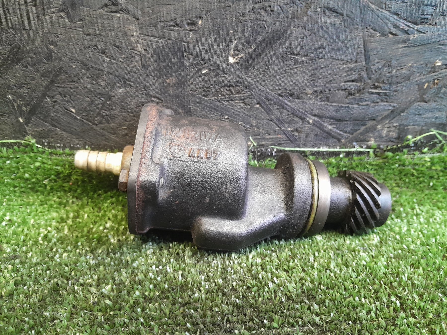 Вакуумний насос Volkswagen Passat B5 (1996-2005) 028207A