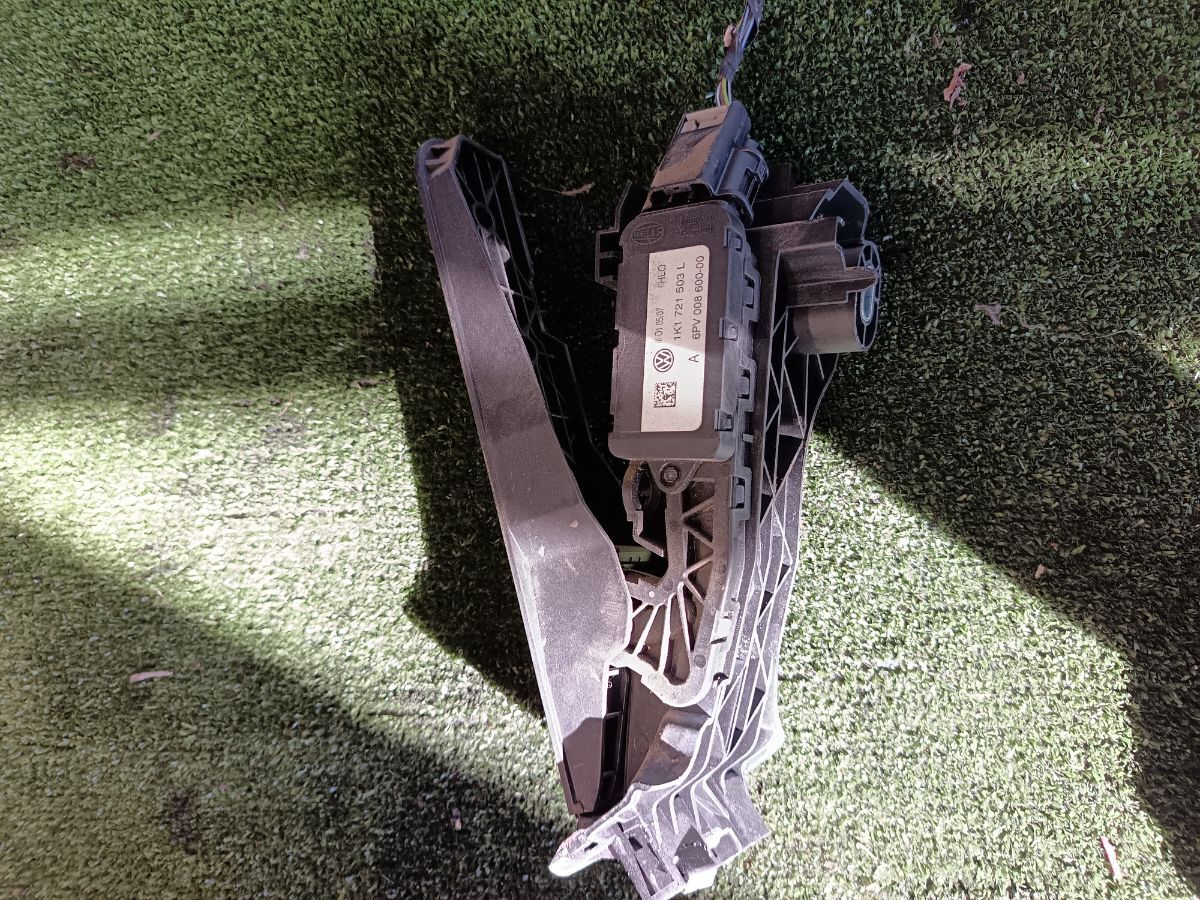 педаль акселератора; педаль газу Volkswagen Passat B6 (2005-2010) 1K1721503L