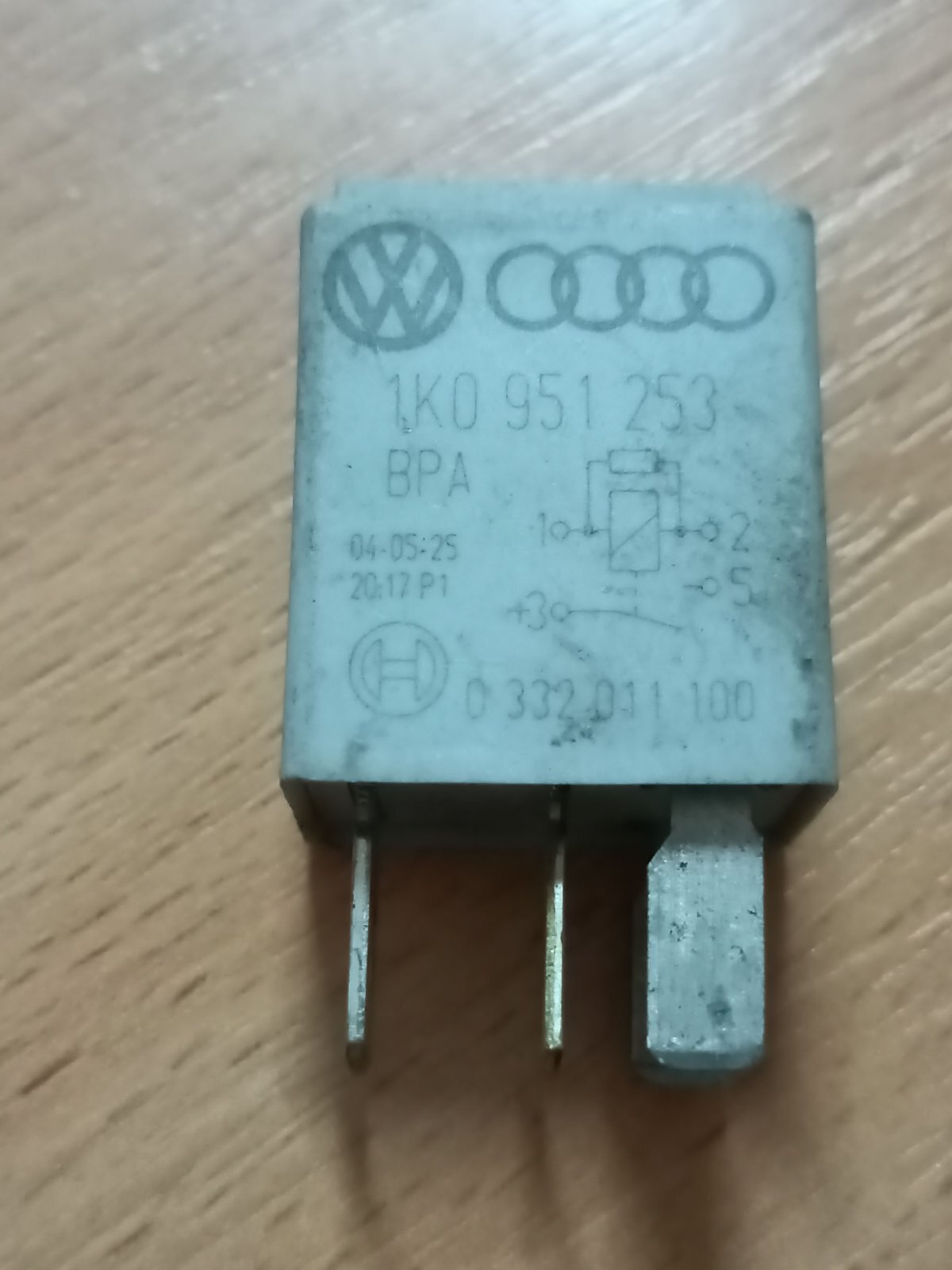 Реле звукового сигнала Volkswagen Passat B6 (2005-2010) 1K0951253