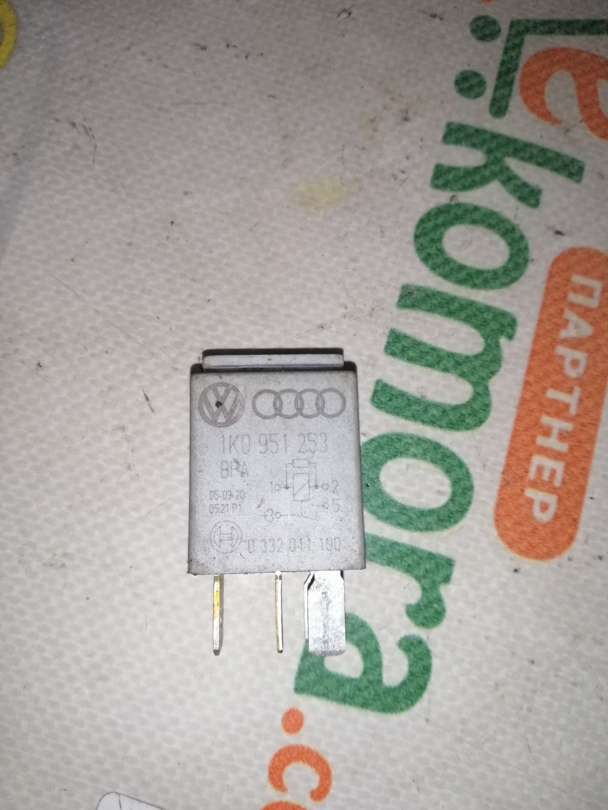 Реле звукового сигнала Volkswagen Passat B6 (2005-2010) 1K0951253