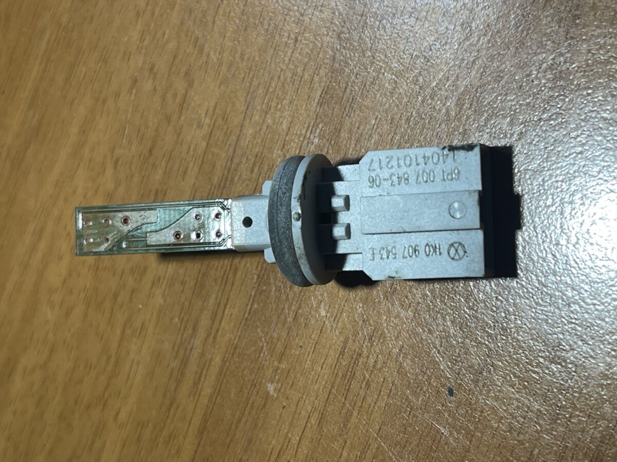 Volkswagen Passat B6 (2005-2010) 1K0907543E