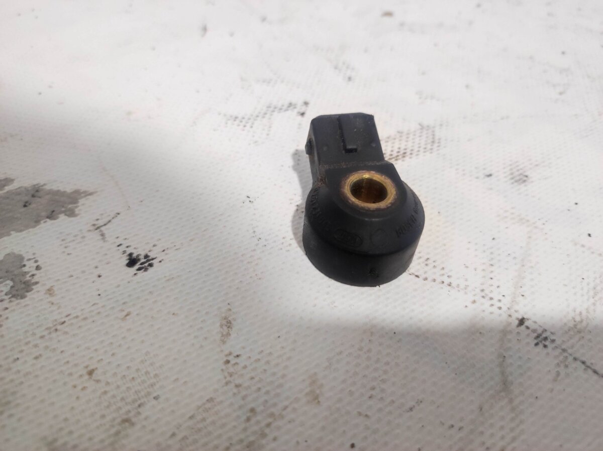 датчик детонації Volkswagen Polo III (1994-2002) 030905377A