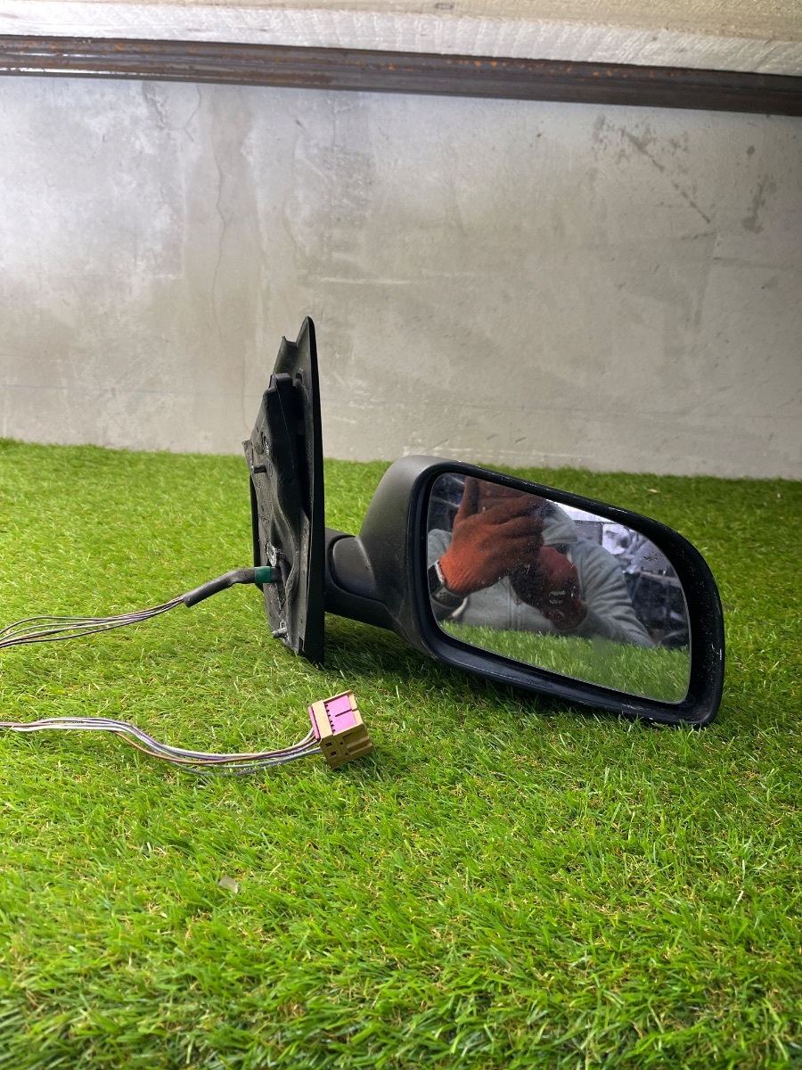 Дзеркало заднього виду зовнішнє праве (електричне) Volkswagen Polo IV (2002-2009) 6Q1857508G Вживаний