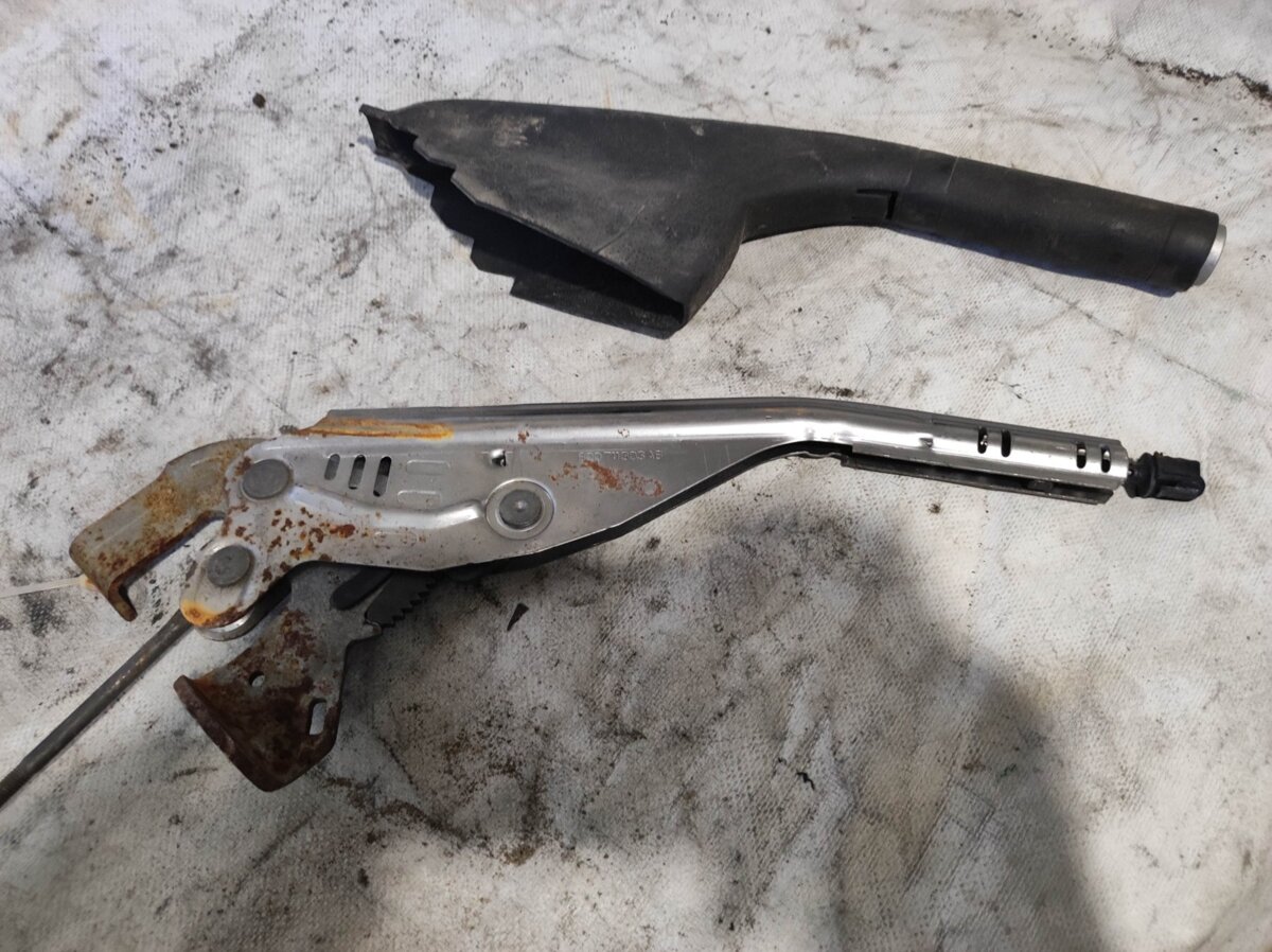 Ручнік vw polo v. вживаний оригінал. Volkswagen Polo IV (2002-2009) 6Q0711303AB