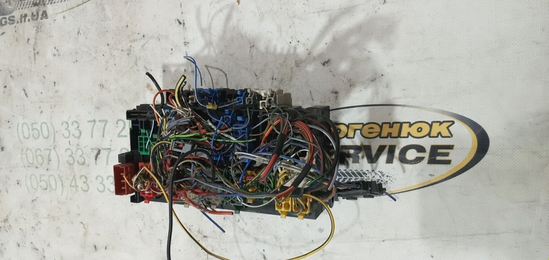 Блок предохранителей Т4 357937039 Volkswagen Sharan I (1995-2010) 357937039