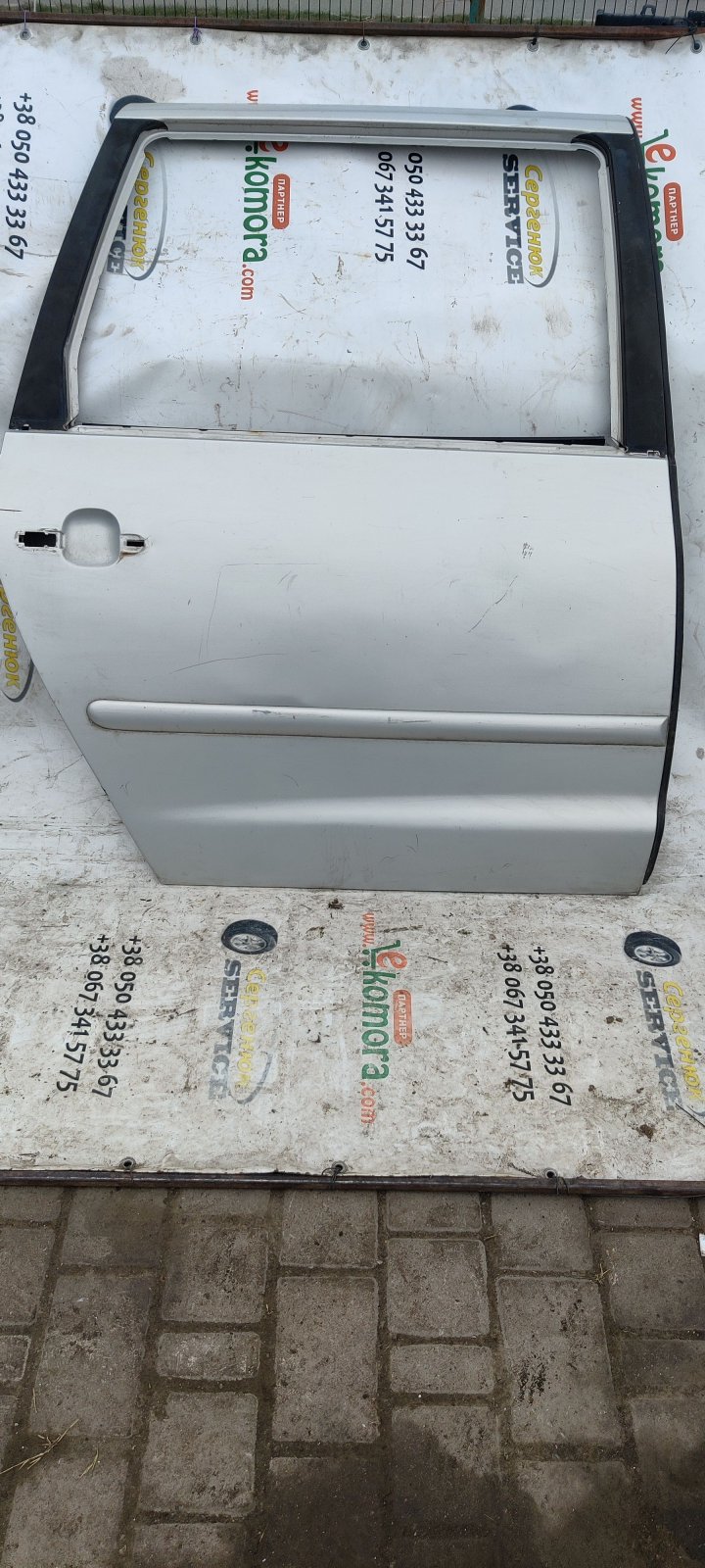 двері задні в зборі; двері задні, праві; двері пасажирські задні праві Volkswagen Sharan I (1995-2010) 7M3833022B