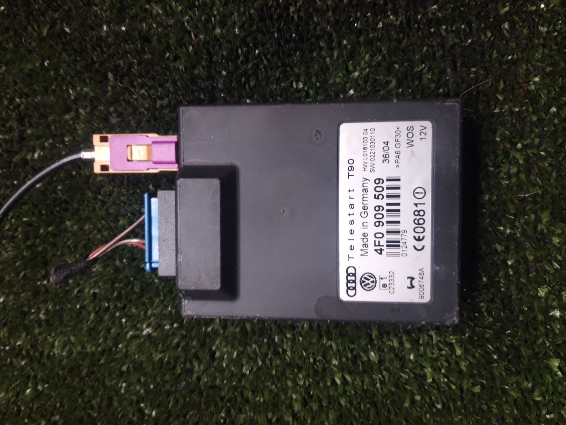 Блок дистанційнного керування webasto Volkswagen Touareg I (2002-2010) 4F0909509