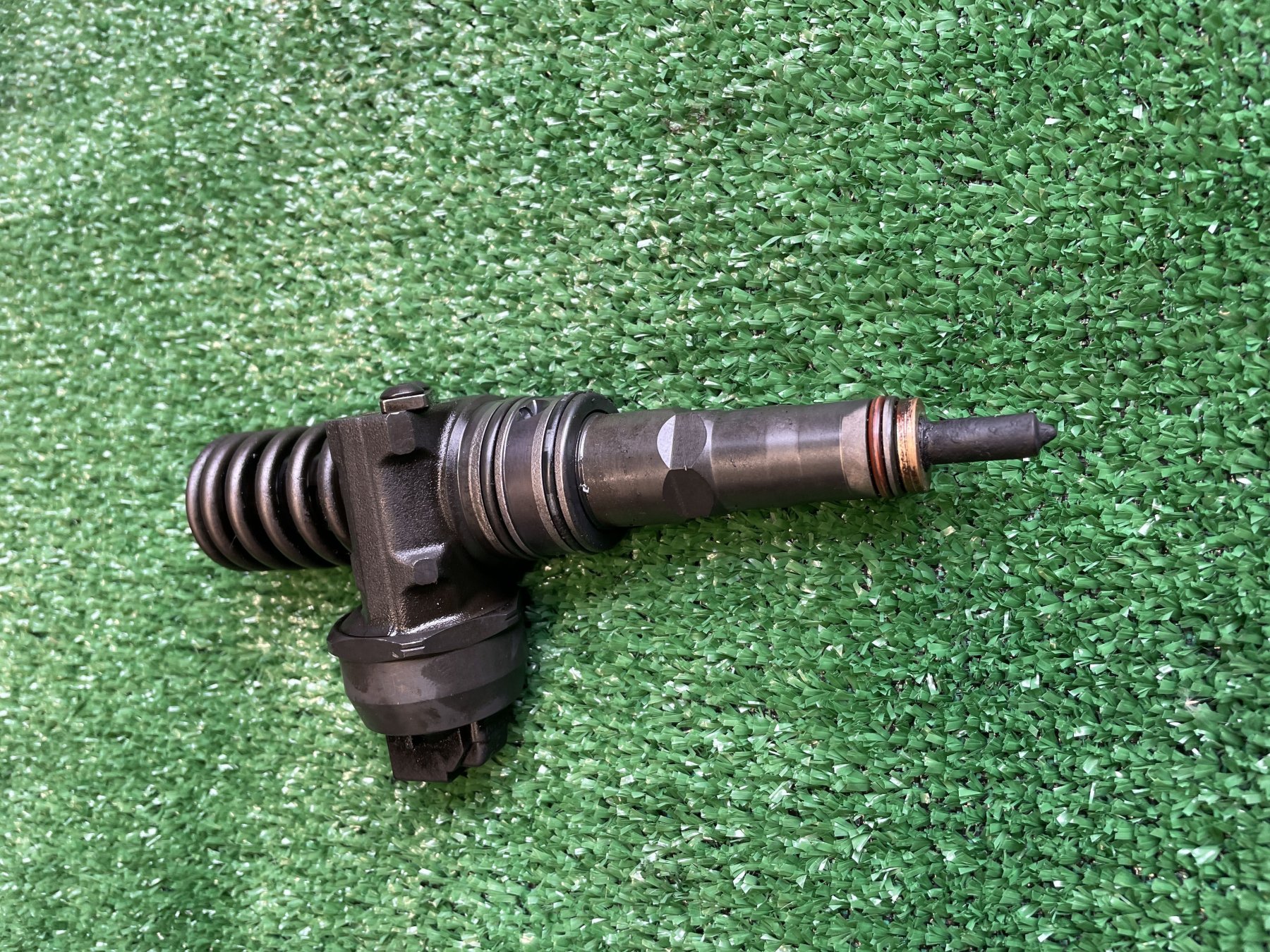 Форсунка Volkswagen Touareg I (2002-2010) 07Z130073F