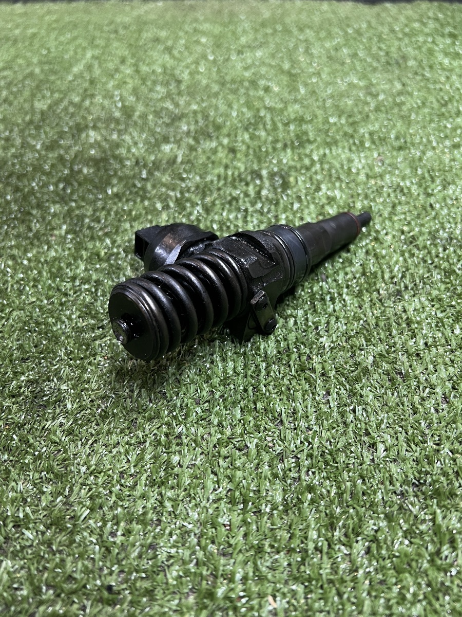 Форсунка Volkswagen Touareg I (2002-2010) 07Z130073F