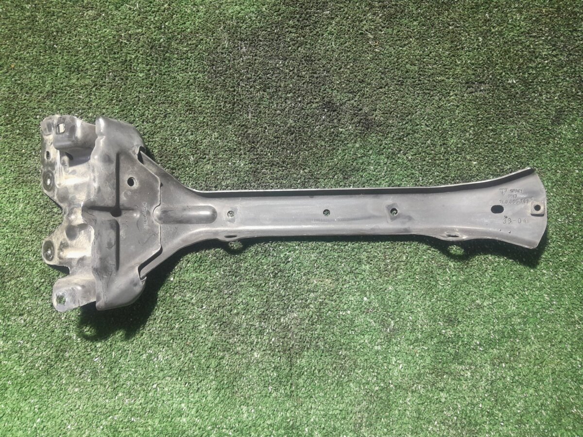 Кронштейн Volkswagen Touareg I (2002-2010) 7L0805799C