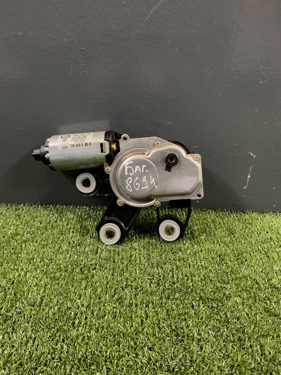 Мотор склоочисника заднього скла Volkswagen Touareg I (2002-2010) 7L0955712B