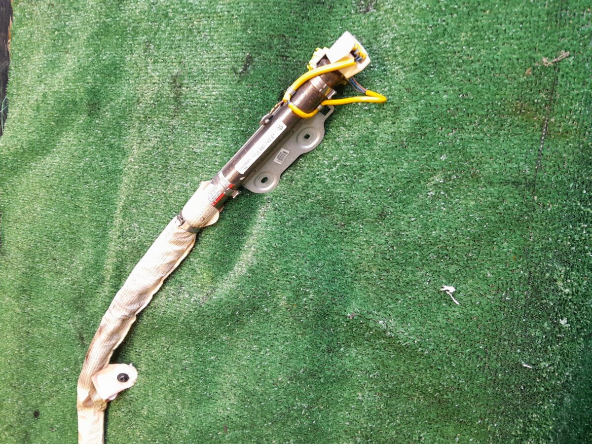 Подушка безпеки шторка права Volkswagen Touareg I (2002-2010) 7L6880742E