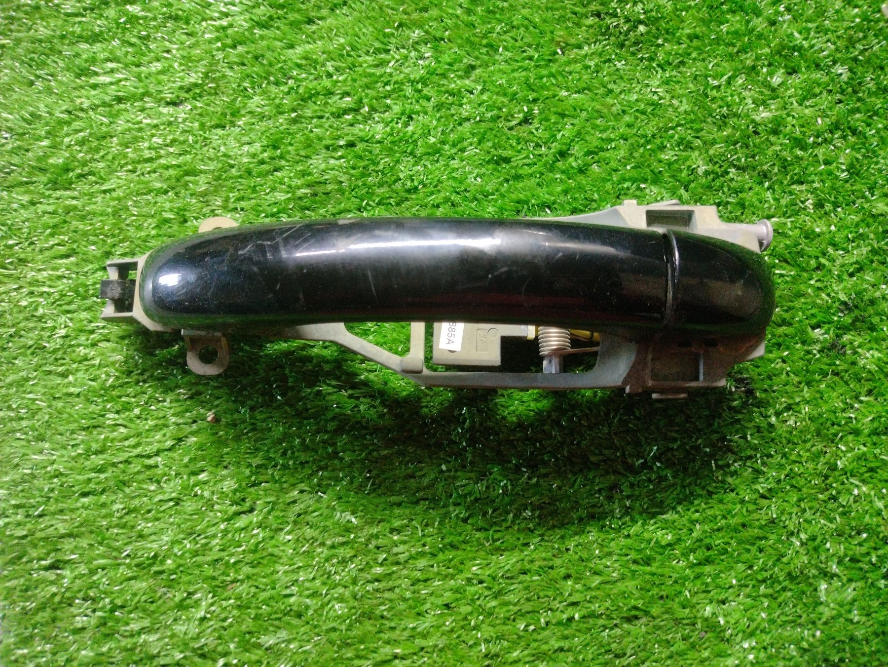 Зовнішня ручка дверей лівих задніх дверей Volkswagen Touareg I (2002-2010) 7L0839885