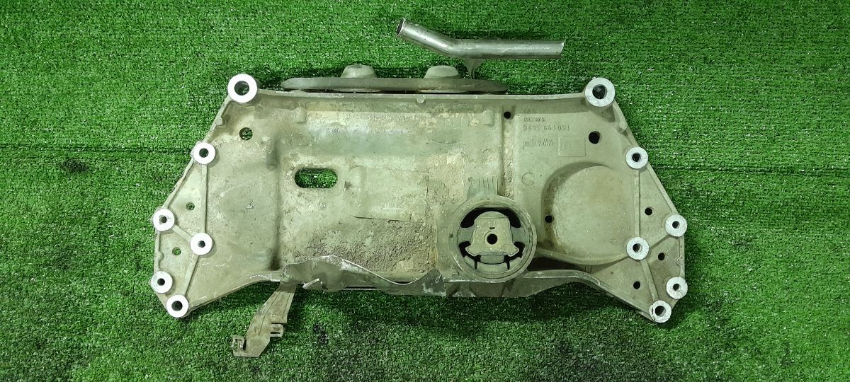 Балка передньої підвіски   Volkswagen Touran I (2003-2010) 1K0199369G