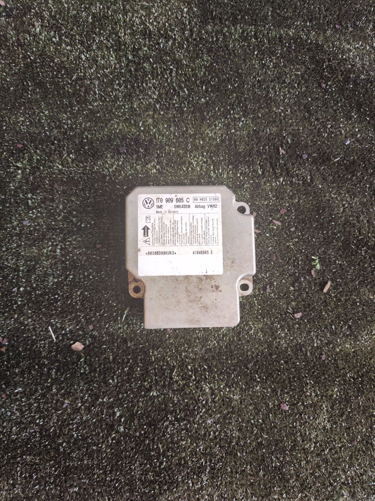 Блок airbag Volkswagen Touran I (2003-2010) 1T0909605C