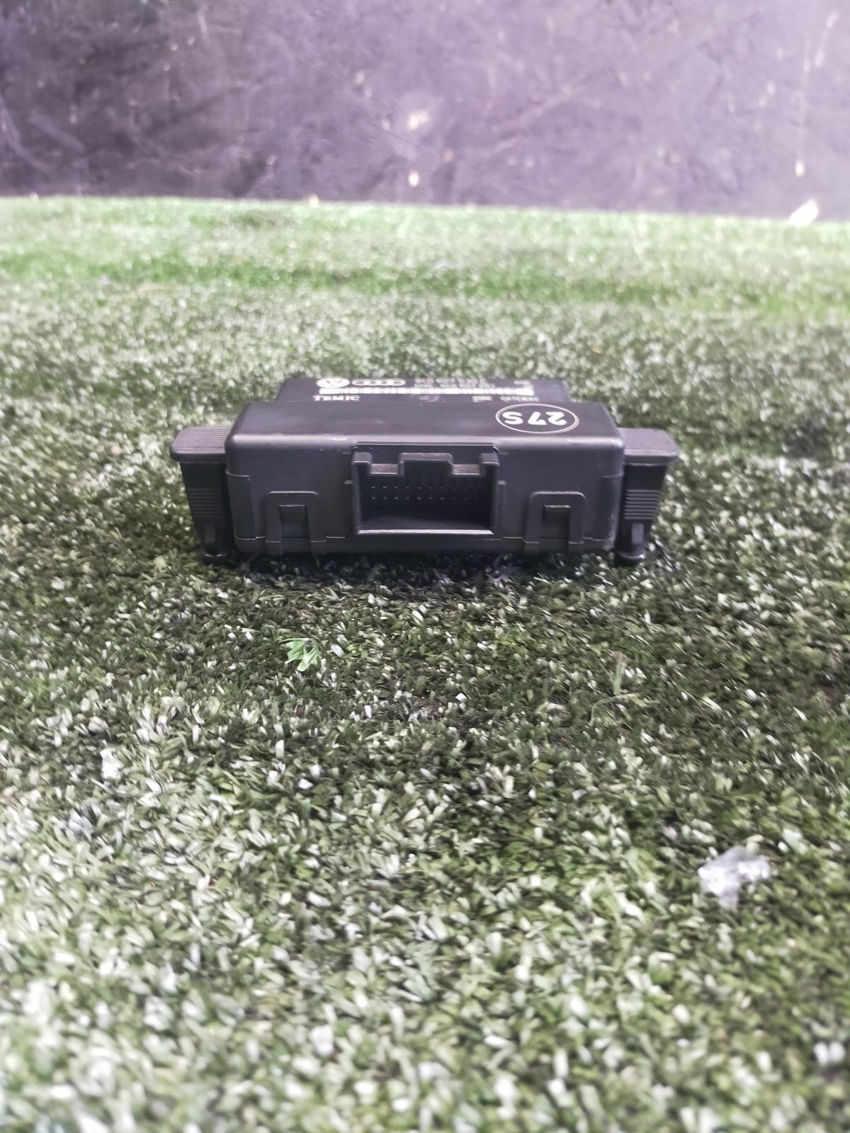 Блок електронный управління  інтерфейсом Volkswagen Touran I (2003-2010) 1K0907530E