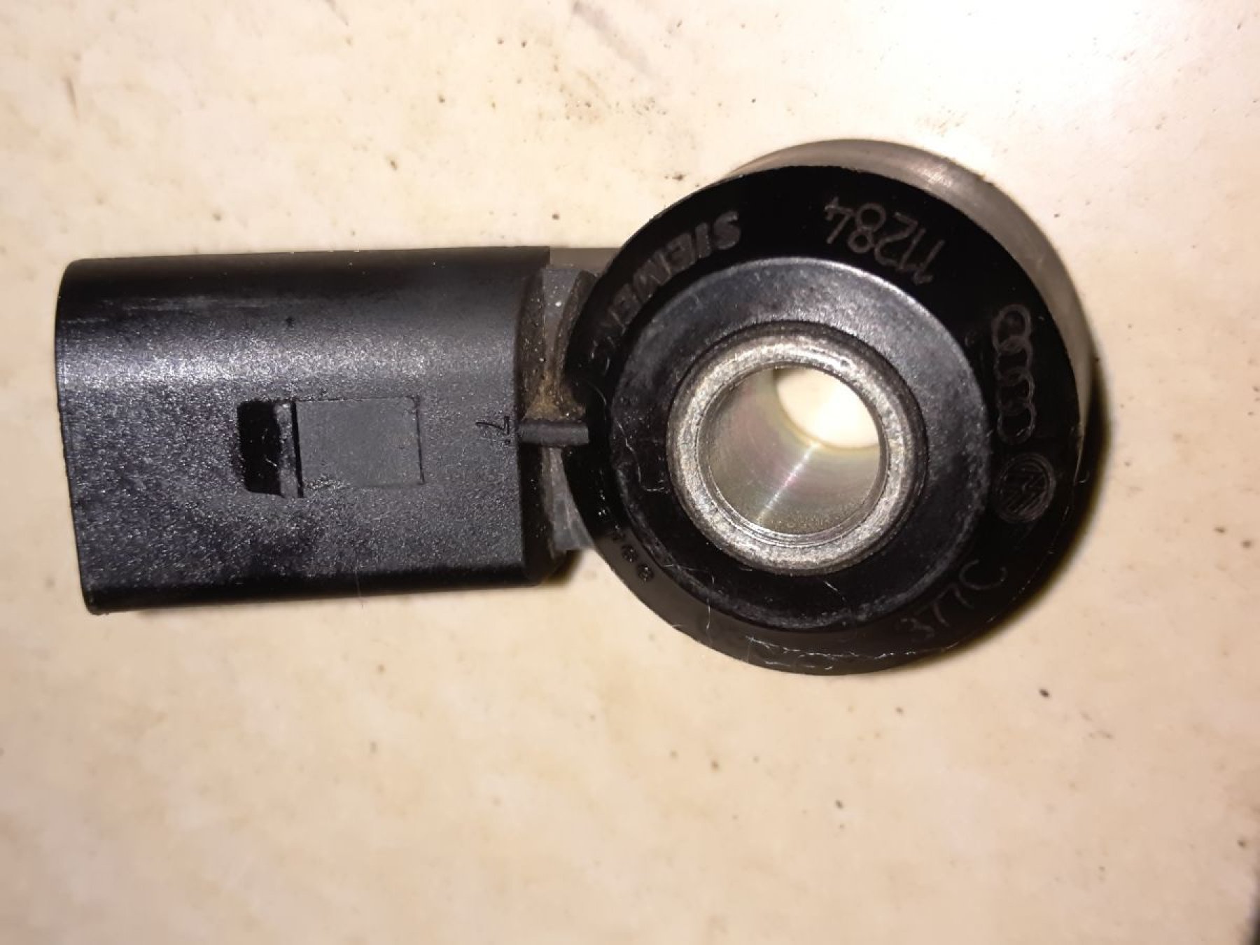 датчик самозаймання; датчик детонації Volkswagen Touran I (2003-2010) 030905377C