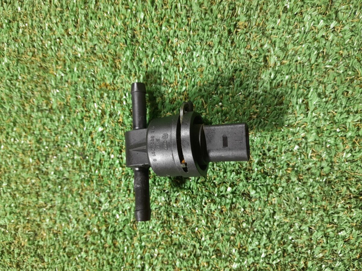 Датчик температури Volkswagen Touran I (2003-2010) 038906081B