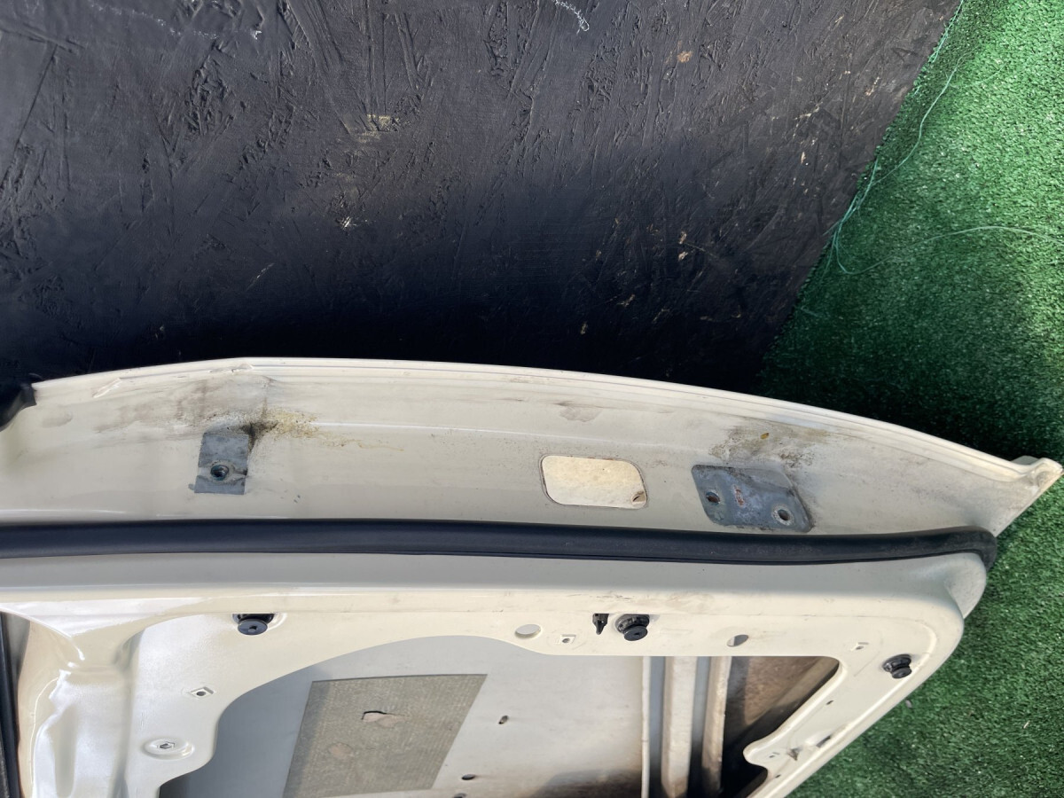 Дверка задня ліва Volkswagen Touran I (2003-2010) 1T0833055R