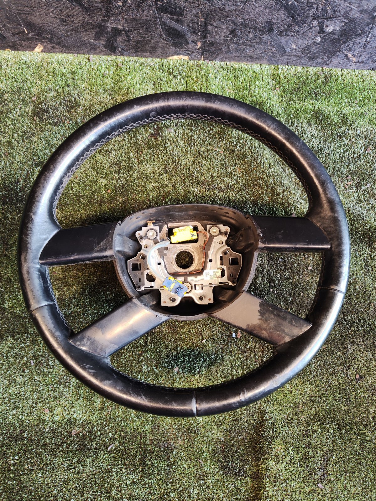 Кермо Volkswagen Touran I (2003-2010) 1T0419091B