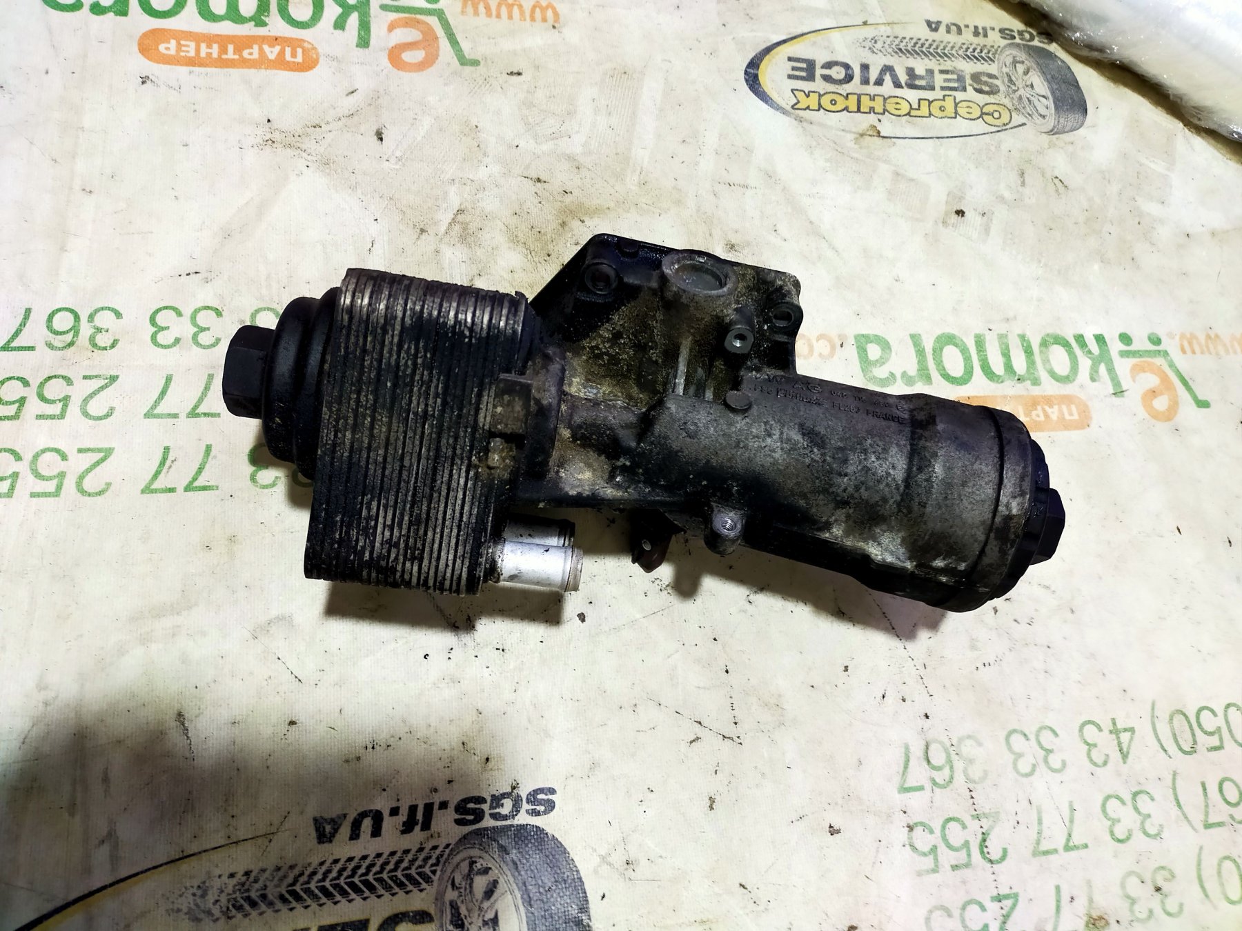 Корпус масляного фільтра Volkswagen Touran I (2003-2010) 045115389E