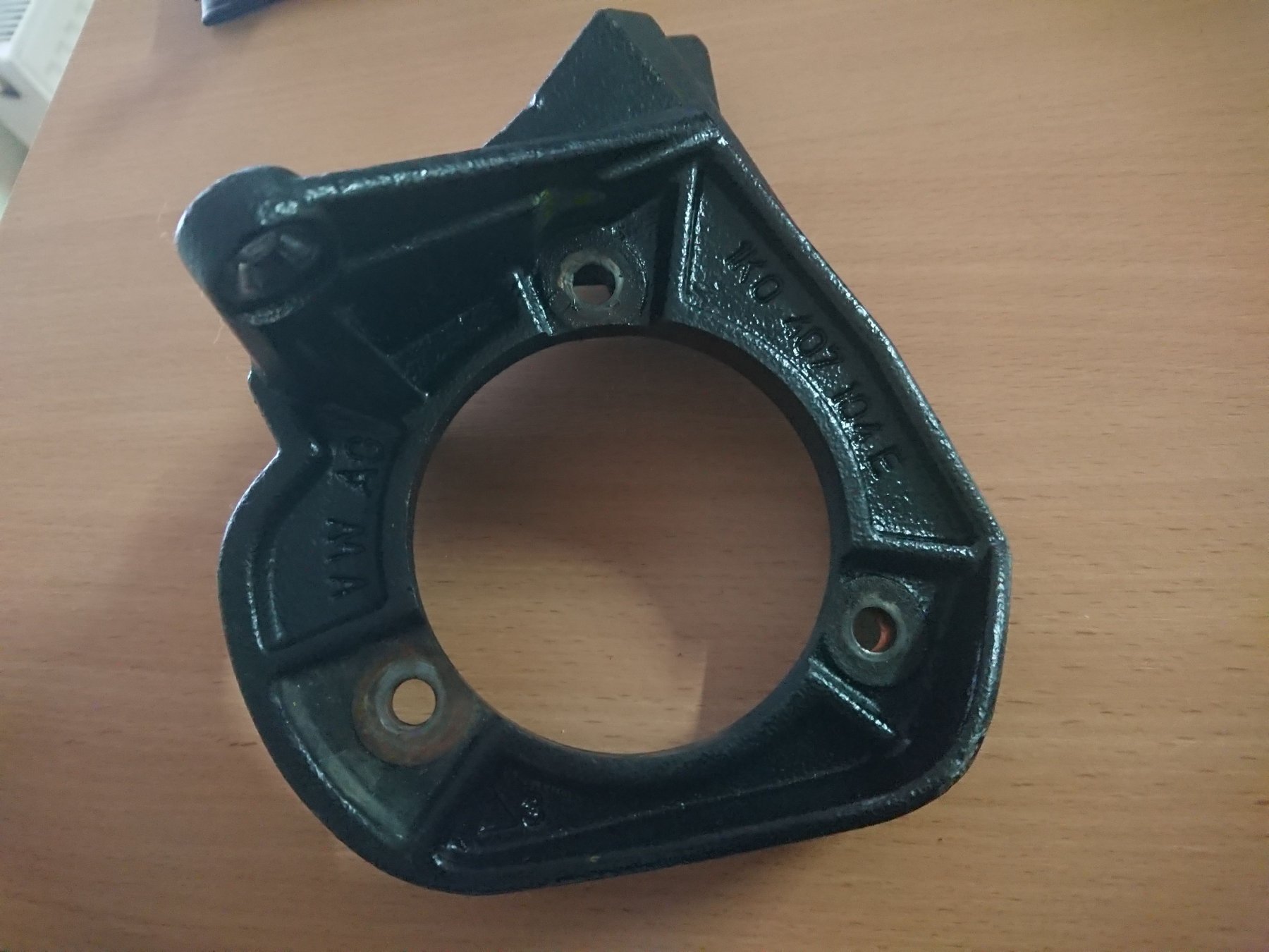 Кронштейн Volkswagen Touran I (2003-2010) 1K0407104E