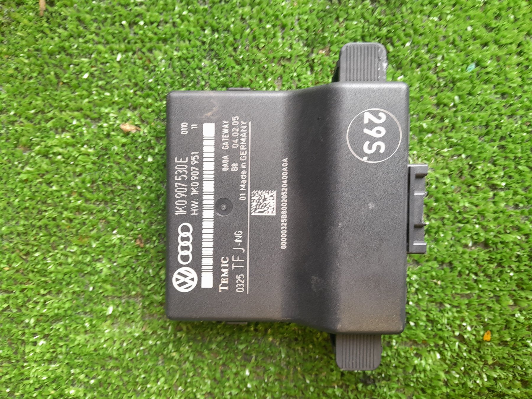 Модуль управління міжмережевим інтерфейсом Volkswagen Touran I (2003-2010) 1K0907530E