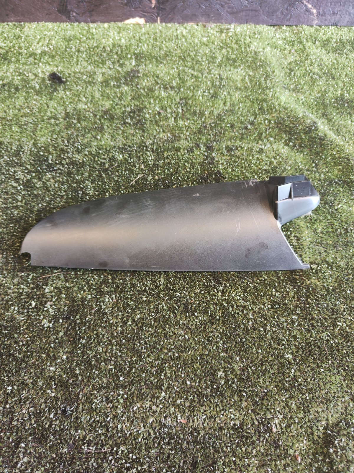 Накладка кріплення дзеркала ліва Volkswagen Touran I (2003-2010) 1T0837973B